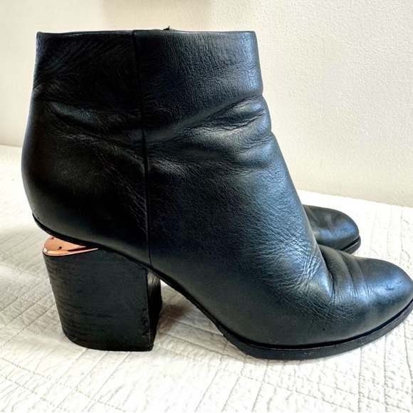 Alexander Wang GABI Black Leather Ankle Boots - Picture 2 of 9